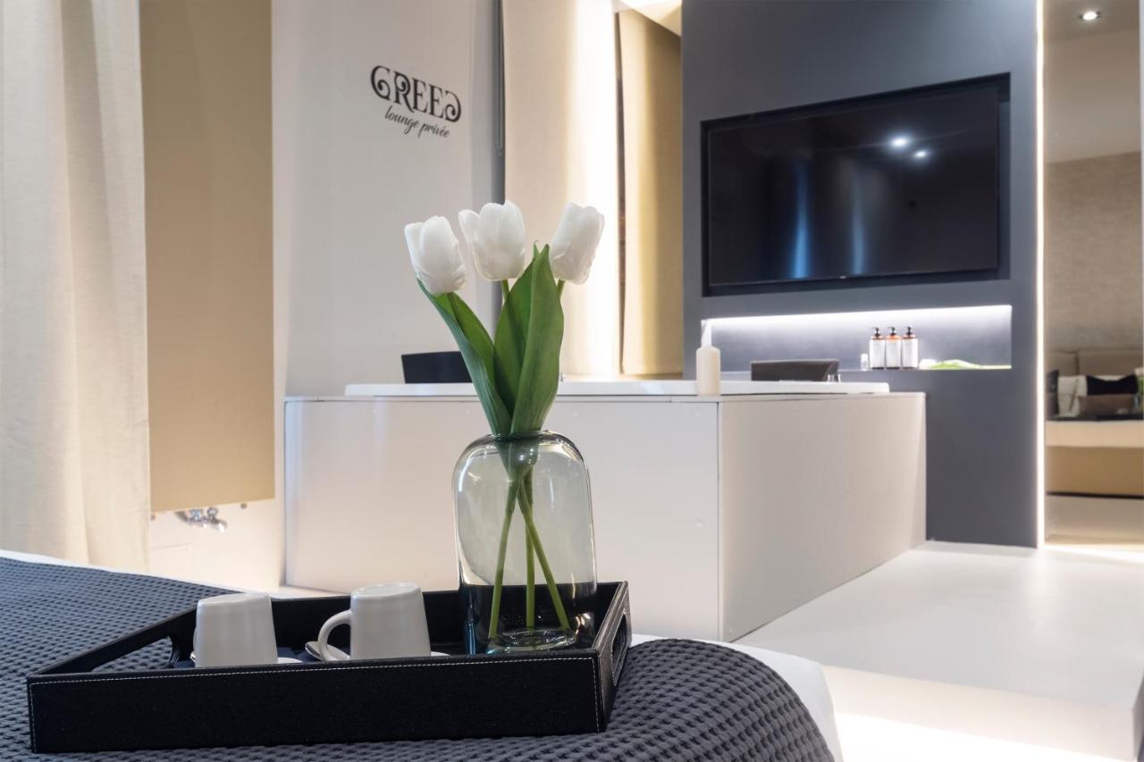 Ostia Holiday Greed Lounge Privee Екстериор снимка