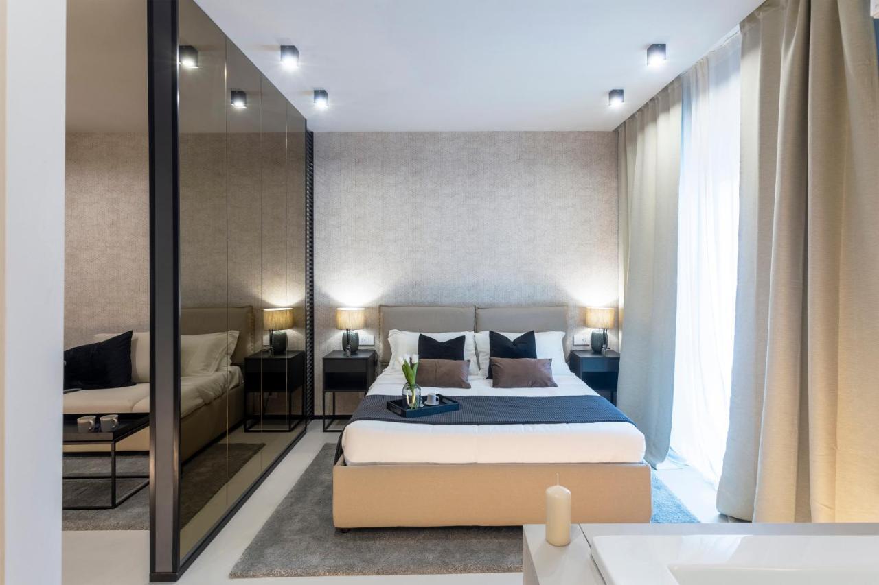 Ostia Holiday Greed Lounge Privee Екстериор снимка