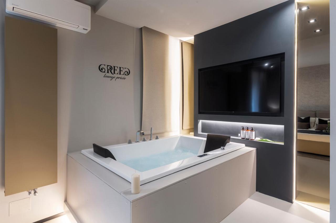 Ostia Holiday Greed Lounge Privee Екстериор снимка